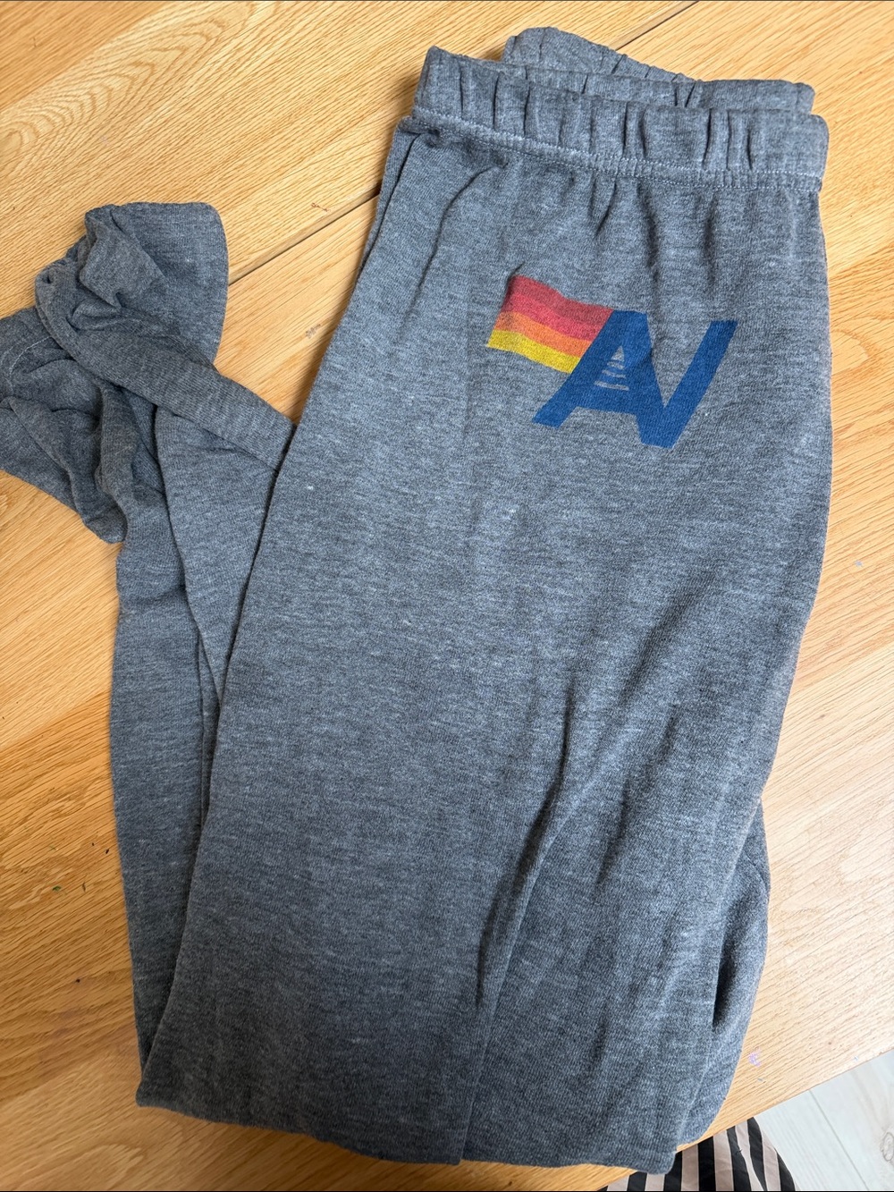 LOGO SWEATPANTS - HEATHER GREY - Picture 6 of 6